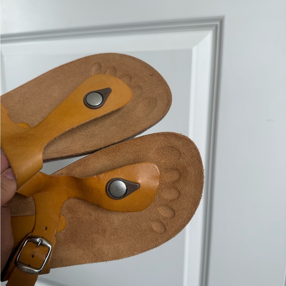 Yokono Women’s Leather Thong Strap  Sandal with Buckle Size 8 Made in Spain - Picture 5 of 6